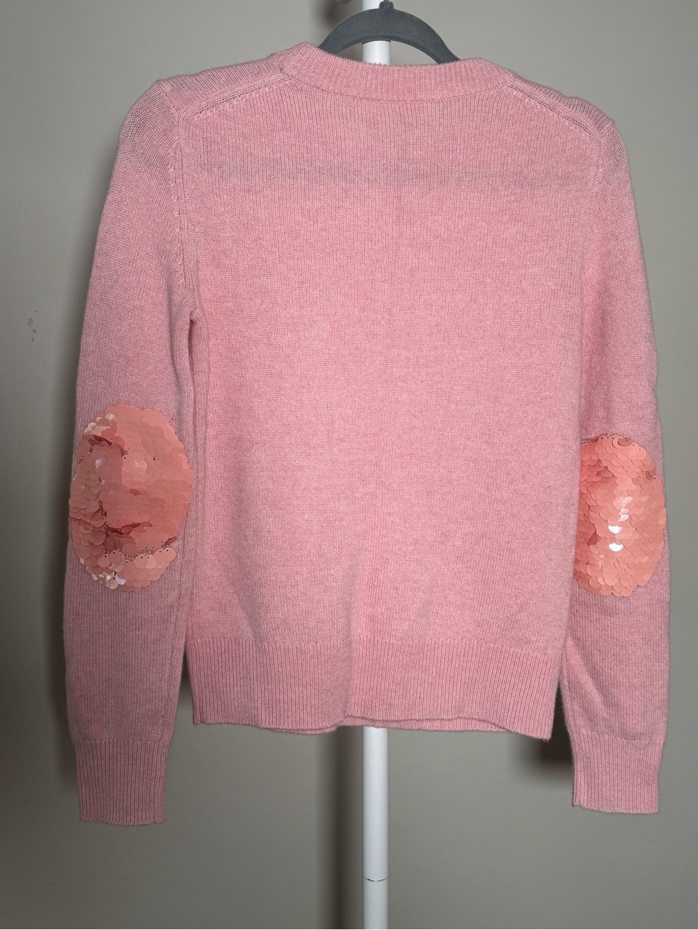 Tory Burch Sweater with Sequin Elbow Patches
100% cashmere